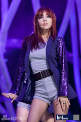 组图：帝国之子FT等偶像歌手亮相《MCountDown》