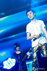 高清：热波音乐节第三天 苏打绿压轴万人合唱