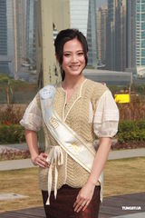 组图：候选中华小姐背景雄厚 徐少强之女曾志伟护航