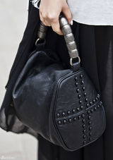 高清图：李菲儿街拍LOOK 个性T恤搭配黑色纱裙