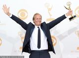 组图：杰夫-丹尼尔斯获艾美剧情类最佳男主角