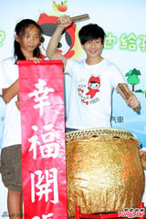 组图：林俊杰筹备个唱忙健身 观摩S.H.E演唱会