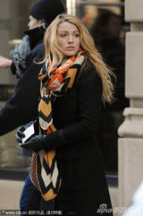 组图：布莱克拍《绯闻》遭风吹 莉顿与艾德再续前缘