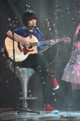 幻灯：新人盛典曾轶可大热 张震岳大张伟扮新人抢奖