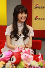 组图：韩星李贞贤做客 曝与SJ希澈2AM赵权友情