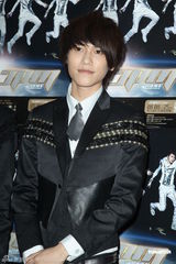 组图：JPM睽违两年出新出辑 与獒犬威廉属良性竞争