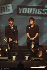 组图：SS501香港歌迷聚会 帅酷自拍惊爆全场