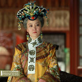 组图：《新还珠格格》特刊之皇后(邓萃雯)