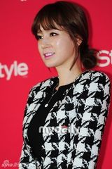 组图：李素妍崔江熙等助阵时尚杂志11周年活动