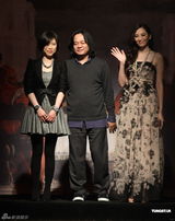 吴佩慈走秀捞金忙 称等大S生二胎时再考虑结婚(图)