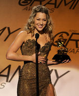 高清组图：格莱美部分奖项 《贫民富翁》作曲获奖