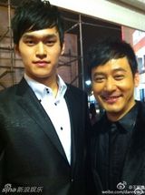 组图：中国飞鱼孙杨与众文体明星合影