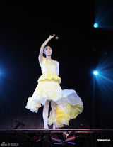 高清组图：王菲重庆个唱收官 简洁纱裙飘然欲仙