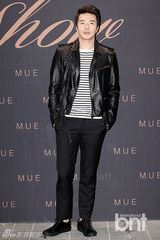 组图：权相佑等亮相时尚派对 韩彩英宽衫遮孕肚