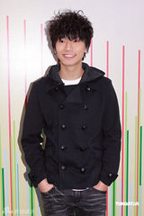 幻灯图：陈伟霆自爆与阿娇亲热戏 徐子珊谈得奖感动