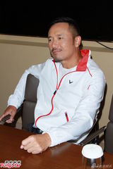 组图：苗侨伟澄清电视尺度有限 偏心说纯属说笑