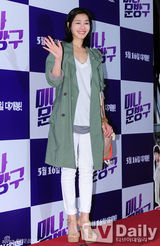 组图：金秀贤李玹雨捧场《美娜》朱元挺崔江熙