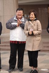 牛莉变身麻辣离婚女 与任程伟上演“夫妻档”(图)