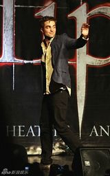 幻灯图集：《暮光》三星齐聚洛杉矶 为《月食》造势