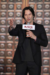 高清图：《太极侠》曝终极预告 里维斯被赞超人