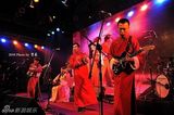 组图：摇滚迷笛奖颁奖礼落幕 痛仰谢天笑各拍两砖