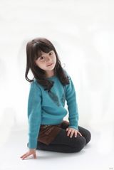 组图：5岁小萝莉走红微博 小天使萌化网友心