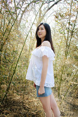 组图：“薇女郎”江疏影写真恬静秀美
