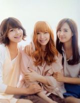 组图：少女时代2011官方日历 阳光笑容温暖冬季