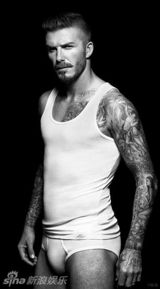 组图：贝克汉姆凿银雕像立于三市城区引围观