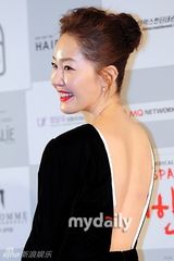 组图：张娜拉吕珍九等出席电影演员协会颁奖礼