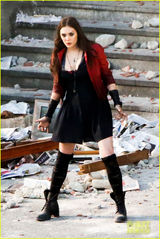 组图：《复联2》片场红女巫火辣 鹰眼制服有变