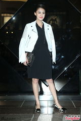 组图：林依晨透明皮裙亮相 豹纹上衣抢镜