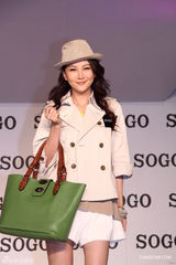 高清图：诸葛紫岐亮相时装汇演 黎诺懿徐靖雯走秀