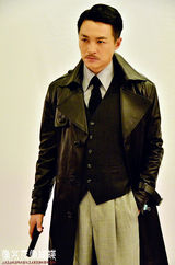 组图：《像火花》真刀实枪 郑国霖摇身变枪神