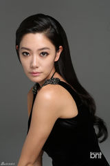 高清组图：韩性感女星Clara运动写真秀事业线