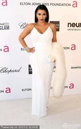 组图：奥斯卡艾滋基金派对 众女星亮相