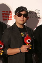 幻灯图集：2009新浪网络盛典 群星闪耀喜气盈盈