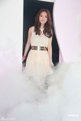 组图：林欣彤新专辑发布会称演唱会绝不对口型