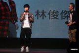 组图：林俊杰获票选人气男艺人 谢谢周杰伦相挺