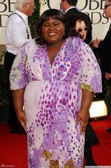 高清图：加布蕾-丝迪贝紫色长裙大走民族风