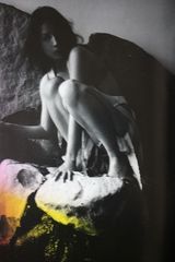 组图：日女星水野美纪黑暗系大尺度写真