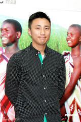 幻灯组图：张学友与非洲儿童合唱 崔健邦不怕被解雇