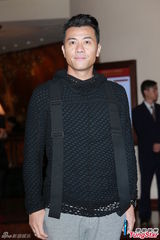 组图：李玟爆乳翘臀性感亮相 刘嘉玲气场强