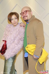 组图：郑秀文被问结婚称无可奉告 自认易相处