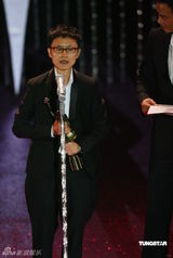 幻灯：香港金像奖现场 《十月围城》获最佳服装设计