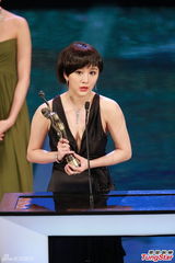 组图：陈静凭《低俗喜剧》获金像最佳女配角