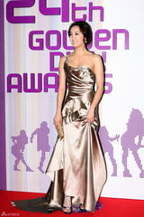 高清：SJ等亮相金唱片红毯 全慧彬李莞盛装助阵