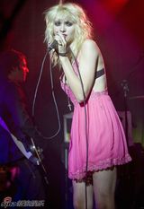 高清组图：泰勒-摩森庆生 组摇滚乐队进军歌坛