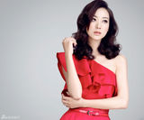 组图：韩雪新年写真展现优雅自信魅力