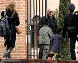 幻灯图集：朱莉皮特探访波斯尼亚难民营